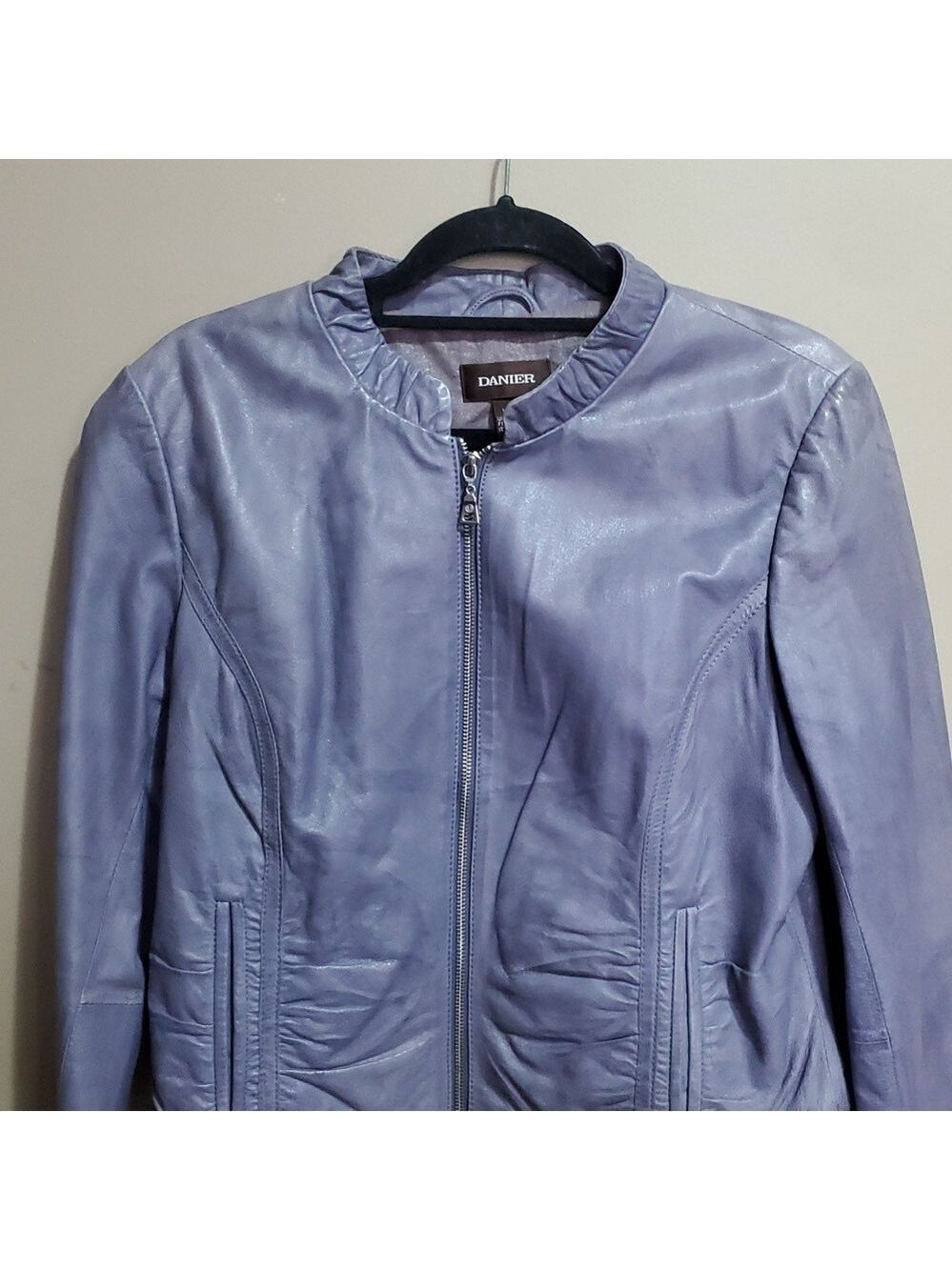 Danier Leather Lavender Jacket - Picture 3 of 10